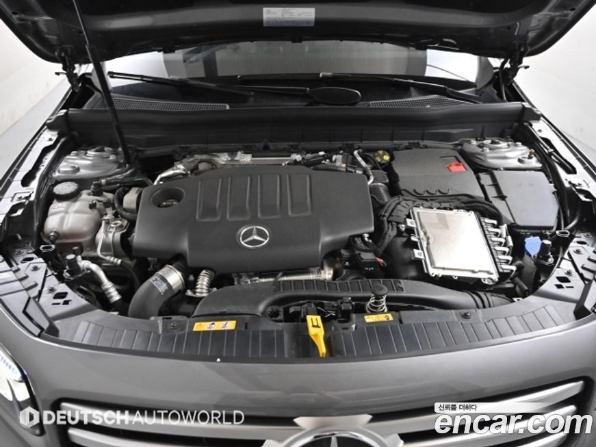 Mercedes-Benz GLB-Class 2024