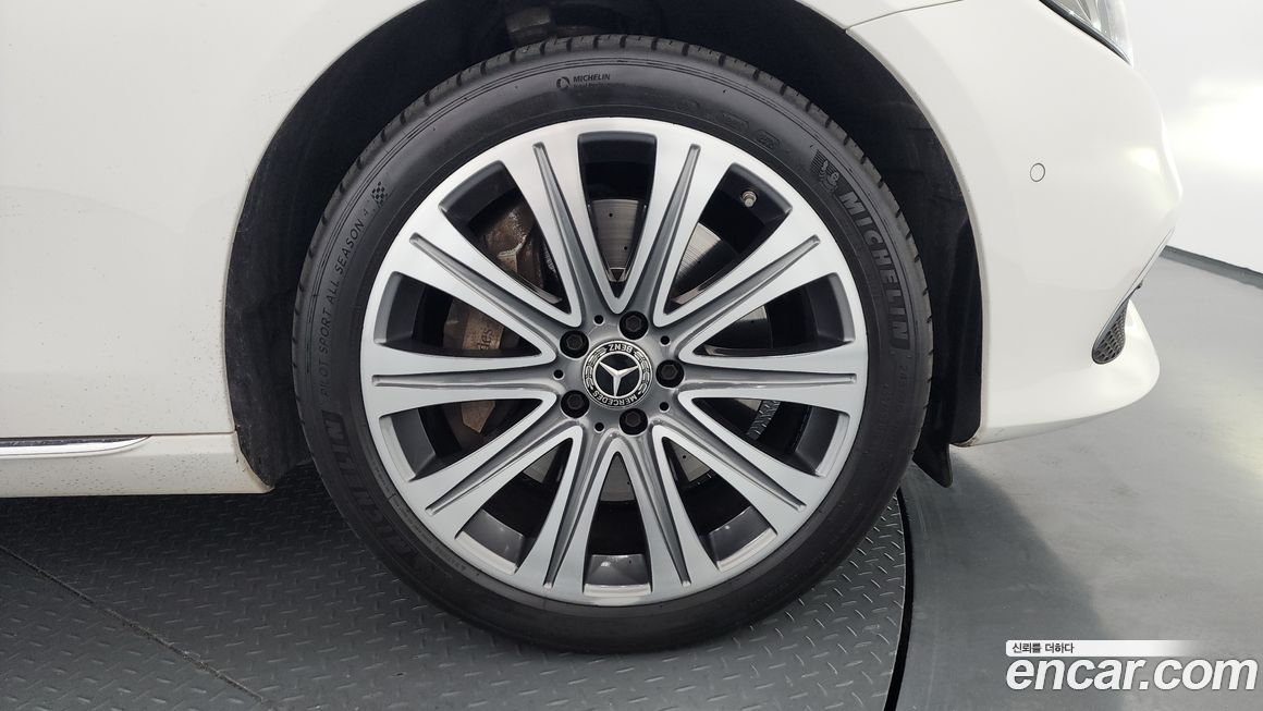 Mercedes-Benz E-Class 2017