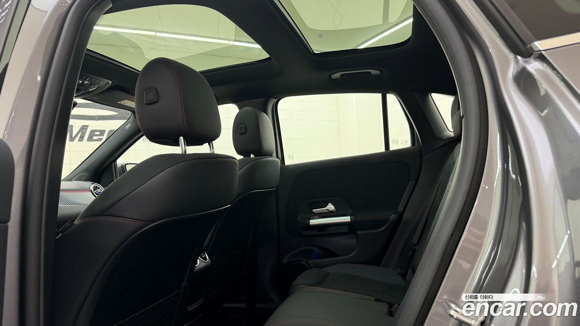 Mercedes-Benz GLA-Class 2025