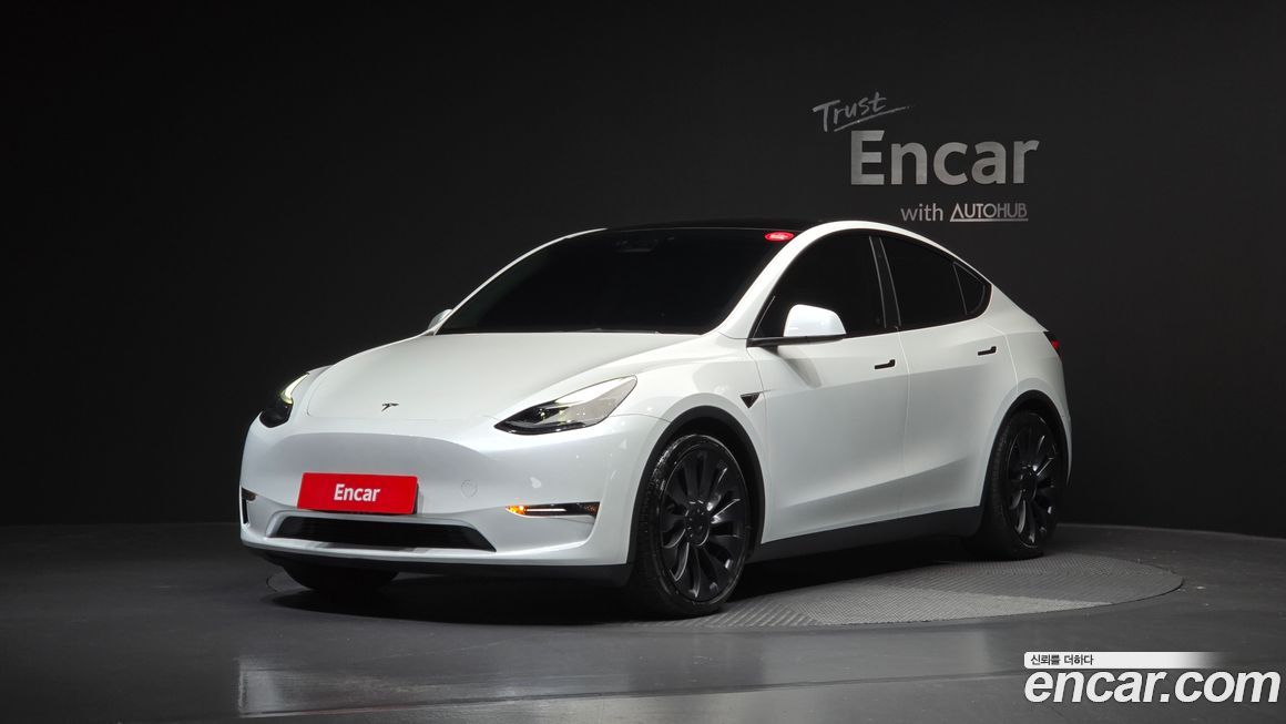 Tesla Model Y 2023