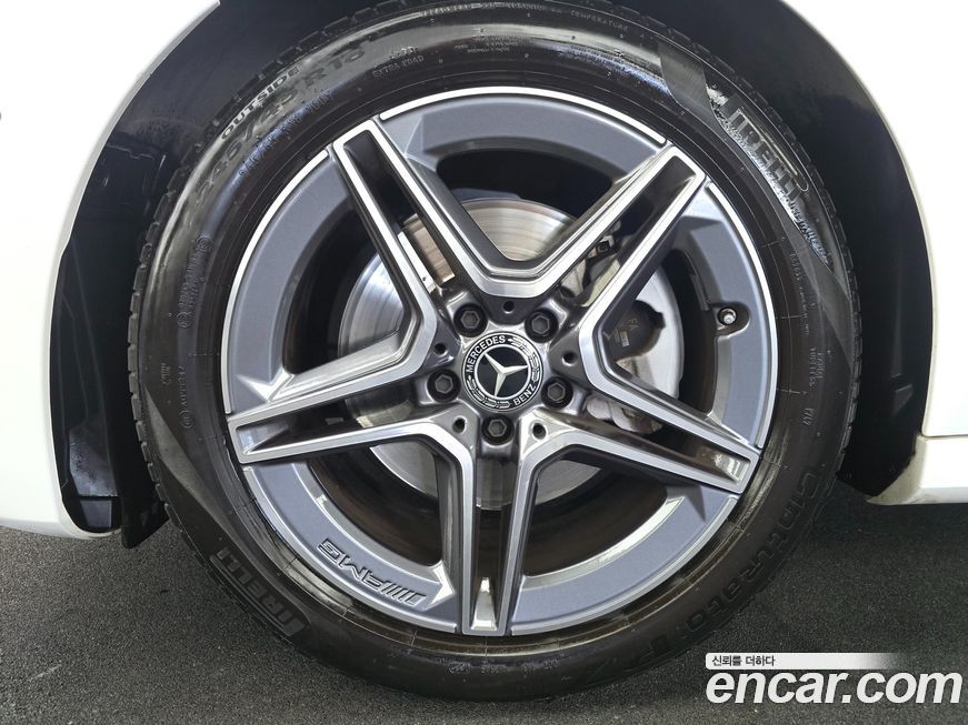 Mercedes-Benz E-Class 2023