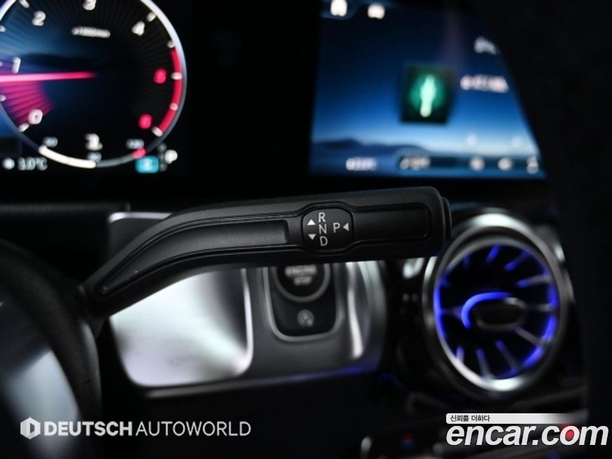 Mercedes-Benz GLB-Class 2024