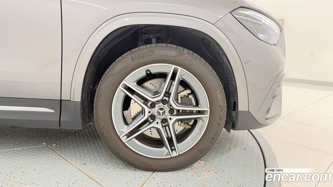 Mercedes-Benz GLA-Class 2025