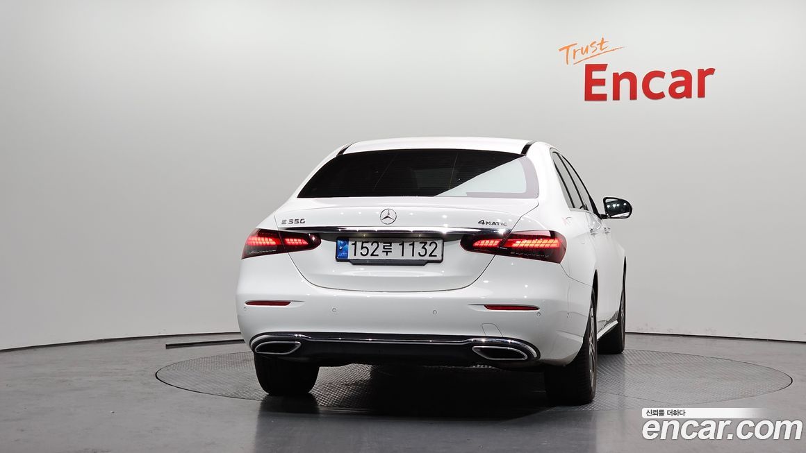 Mercedes-Benz E-Class 2022