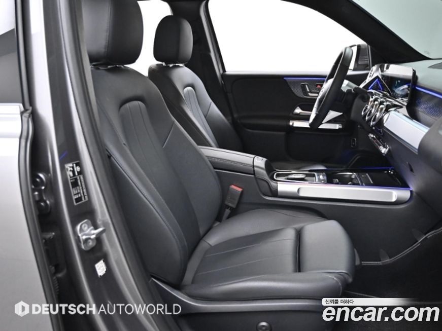 Mercedes-Benz GLB-Class 2024