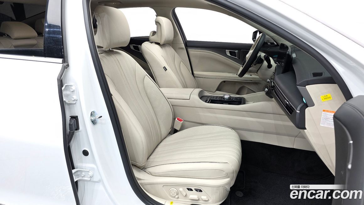 Kia K8 2025