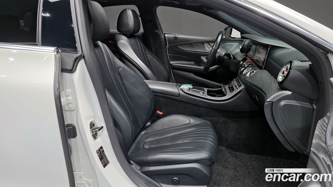 Mercedes-Benz CLS-Class 2021