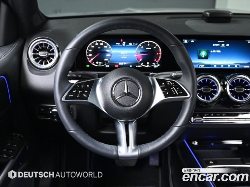 Mercedes-Benz GLB-Class 2024