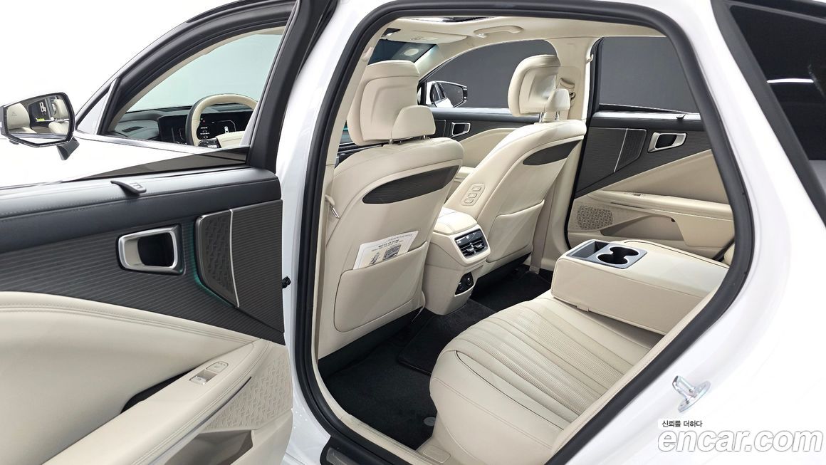 Kia K8 2025