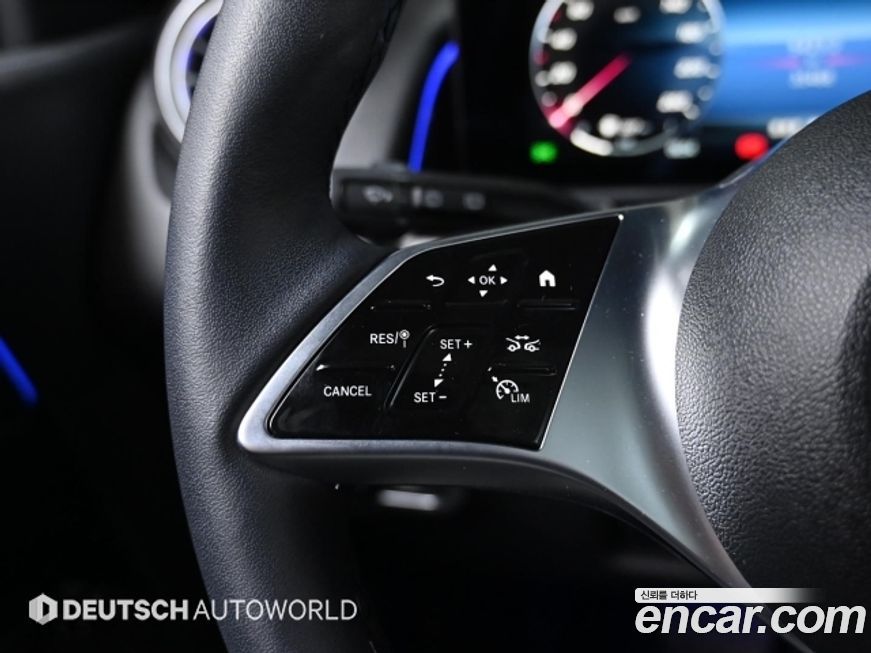 Mercedes-Benz GLB-Class 2024