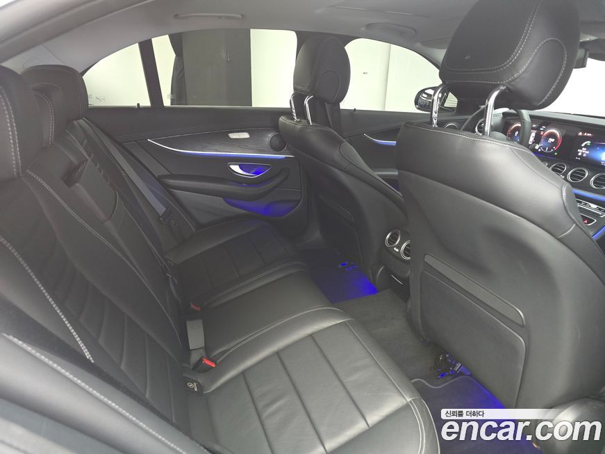 Mercedes-Benz E-Class 2023