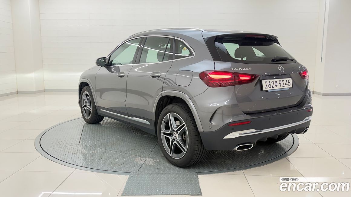 Mercedes-Benz GLA-Class 2025