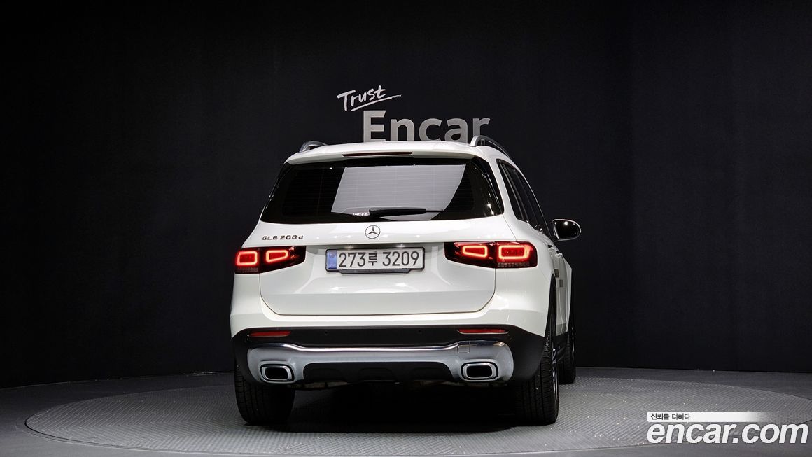 Mercedes-Benz GLB-Class 2022