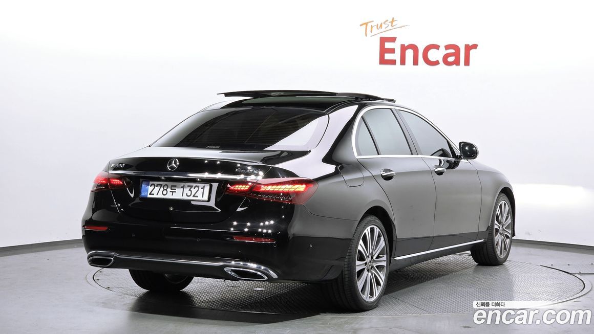 Mercedes-Benz E-Class 2021