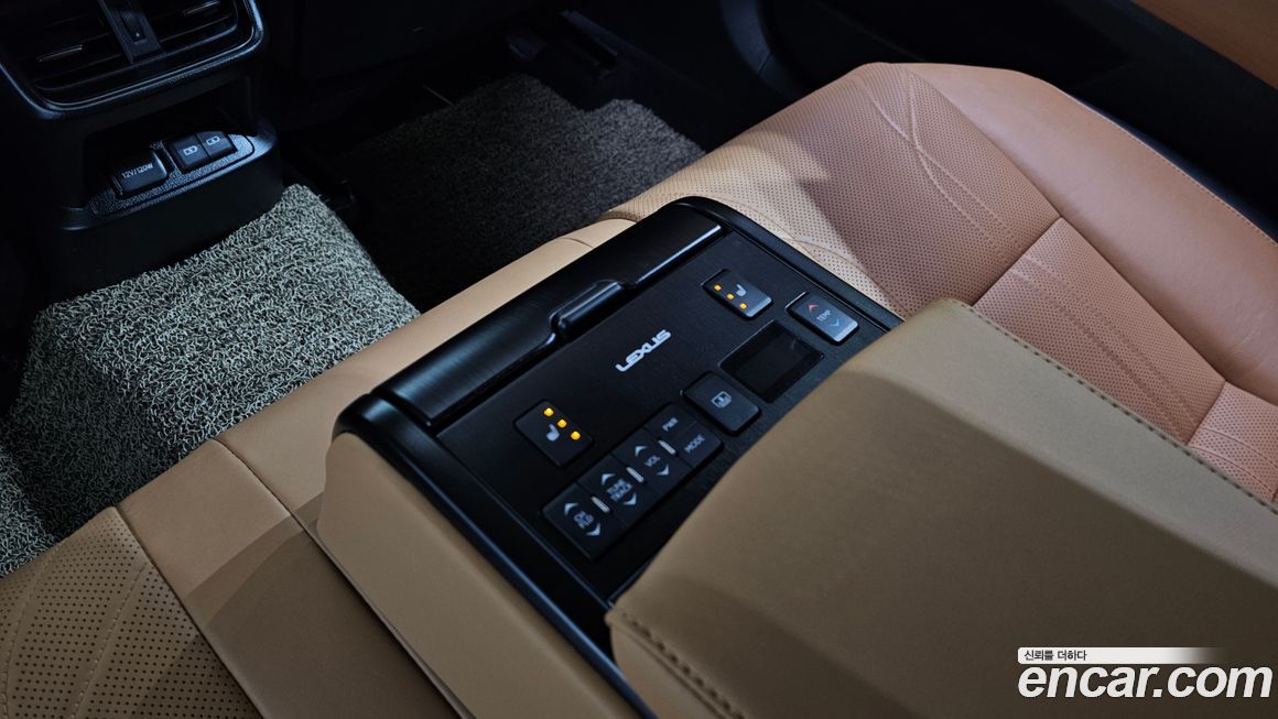Lexus ES 2022