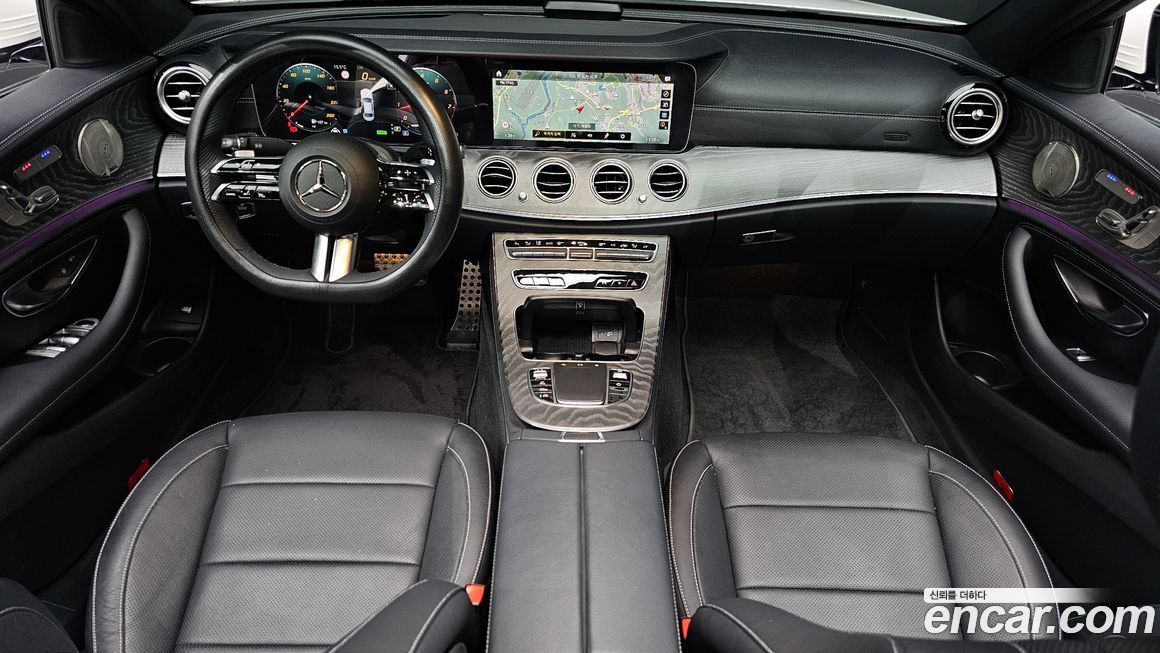 Mercedes-Benz E-Class 2022