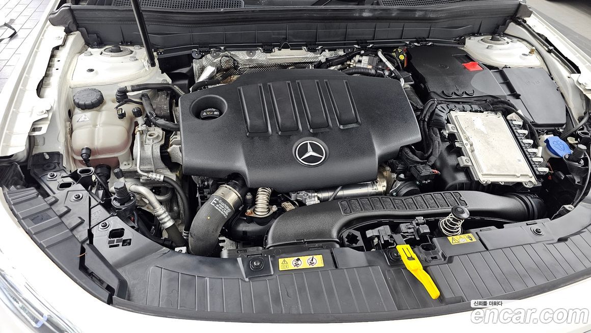 Mercedes-Benz GLB-Class 2022