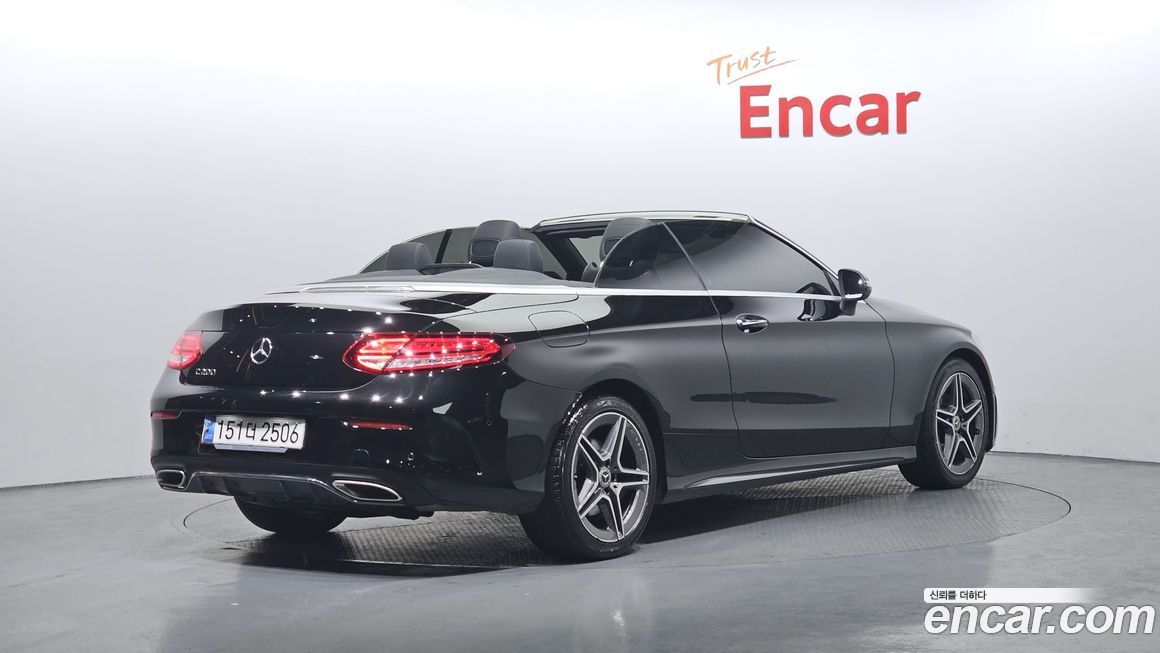 Mercedes-Benz C-Class 2021