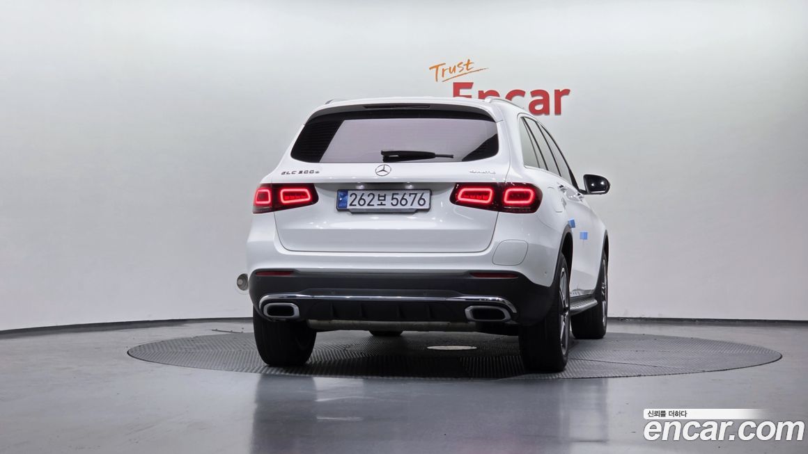 Mercedes-Benz GLC-Class 2022