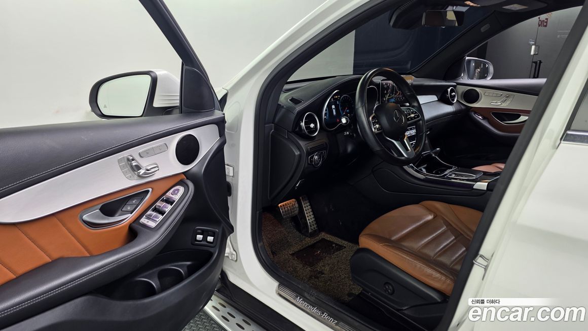 Mercedes-Benz GLC-Class 2022