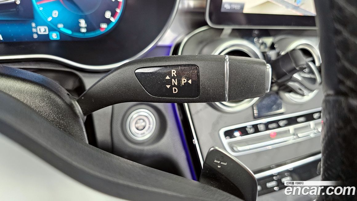 Mercedes-Benz C-Class 2021