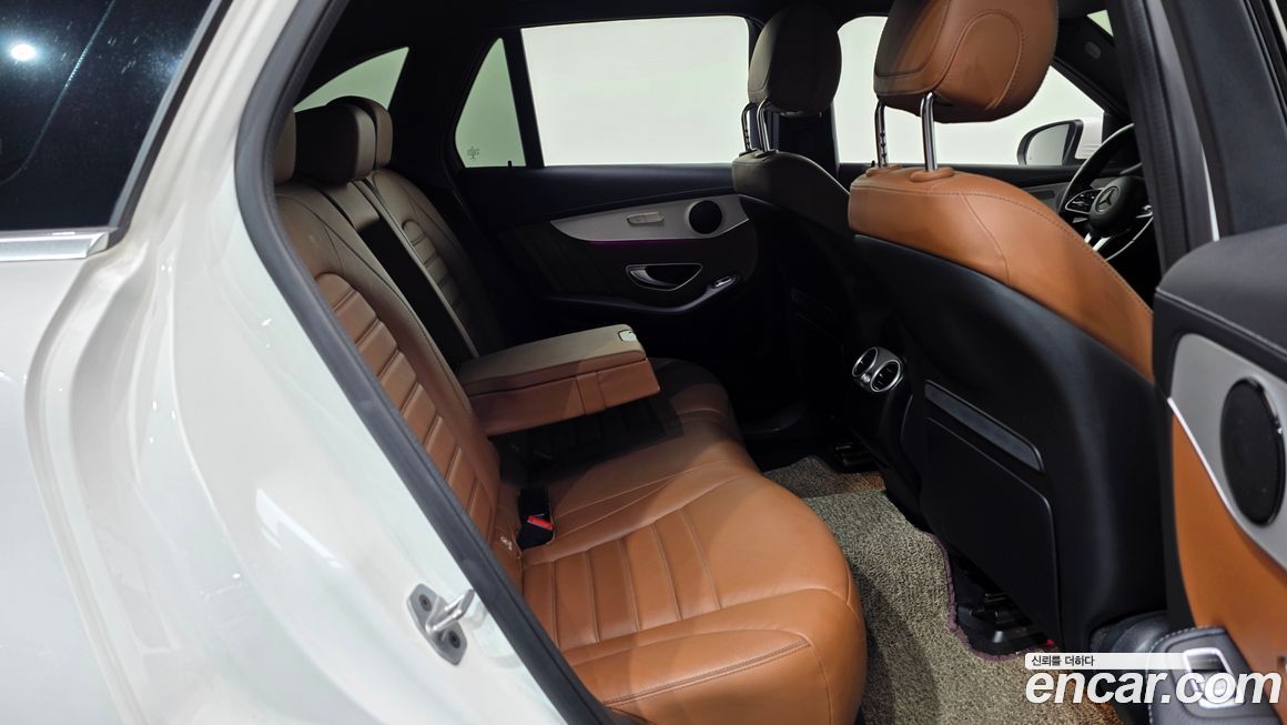 Mercedes-Benz GLC-Class 2022