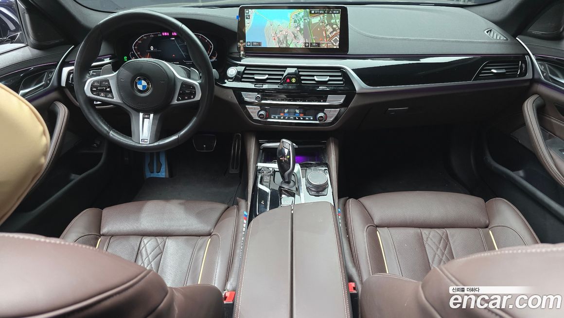 BMW 5-Series 2023