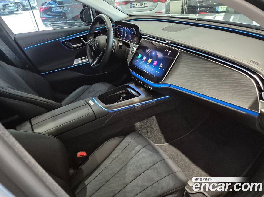 Mercedes-Benz E-Class 2025