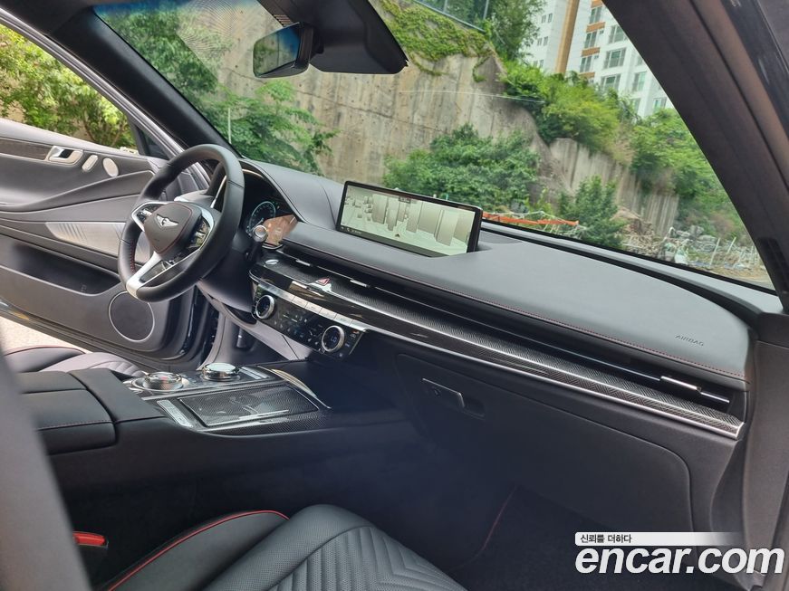 Genesis G80 2023