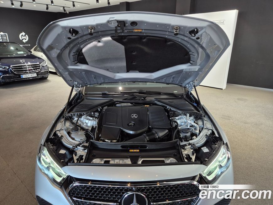 Mercedes-Benz E-Class 2025