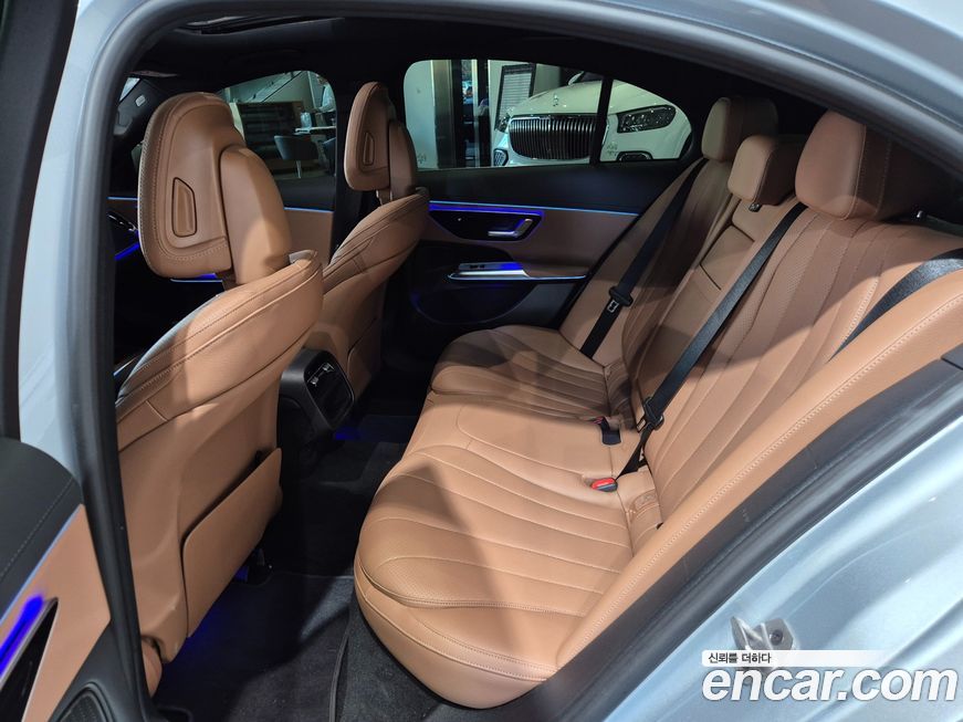 Mercedes-Benz E-Class 2025