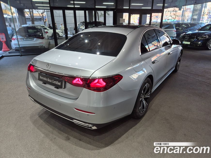 Mercedes-Benz E-Class 2025