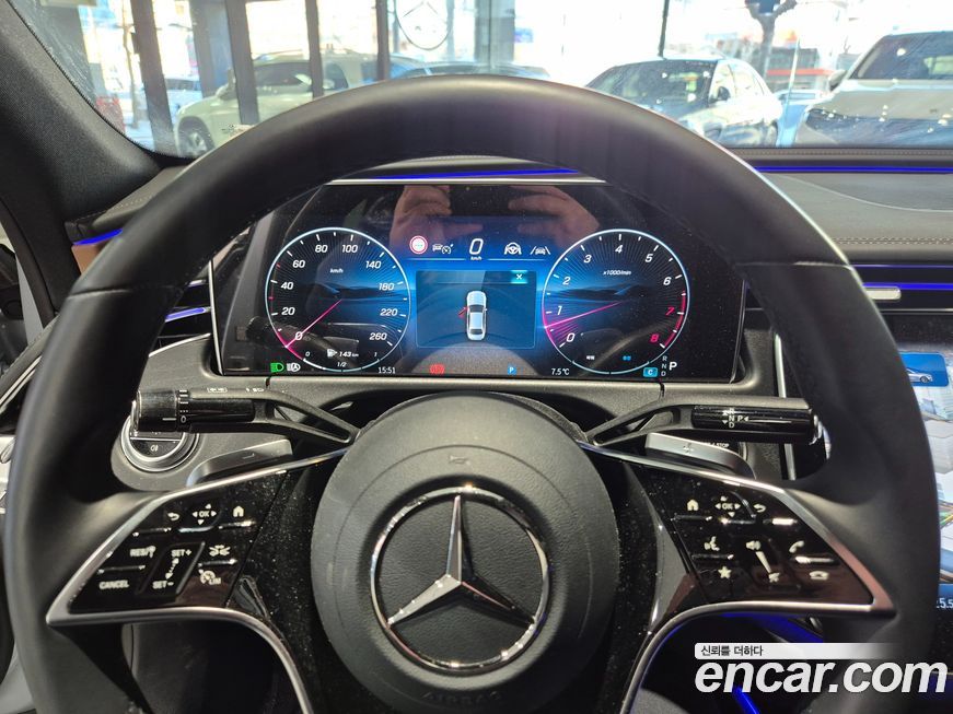 Mercedes-Benz E-Class 2025