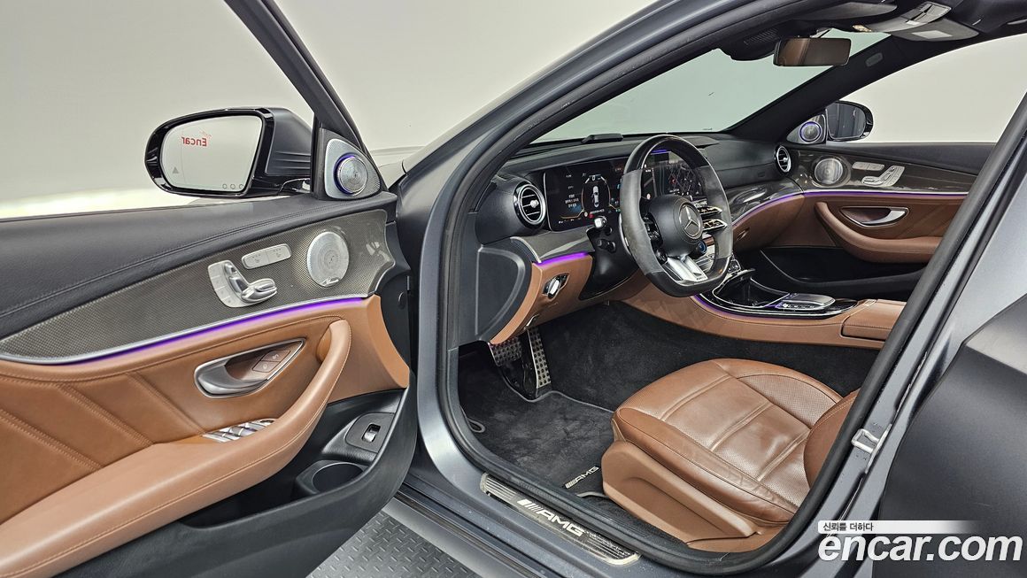 Mercedes-Benz E-Class 2021