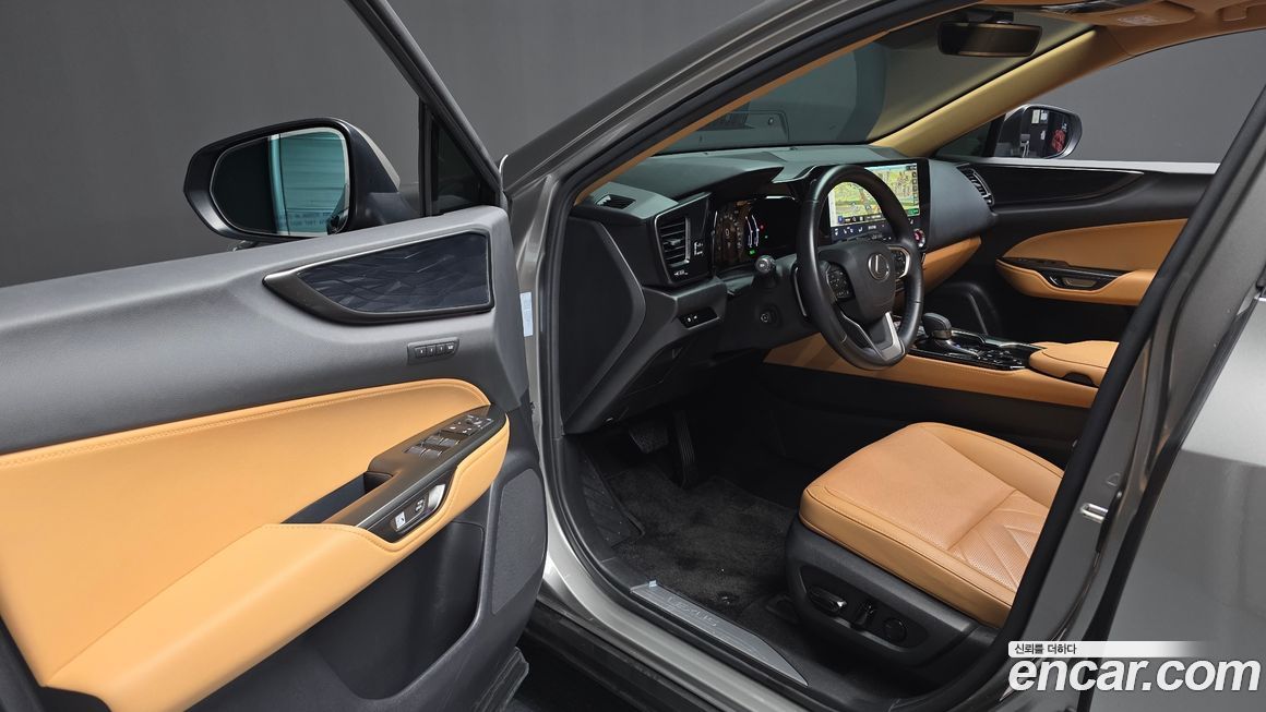 Lexus NX 2024