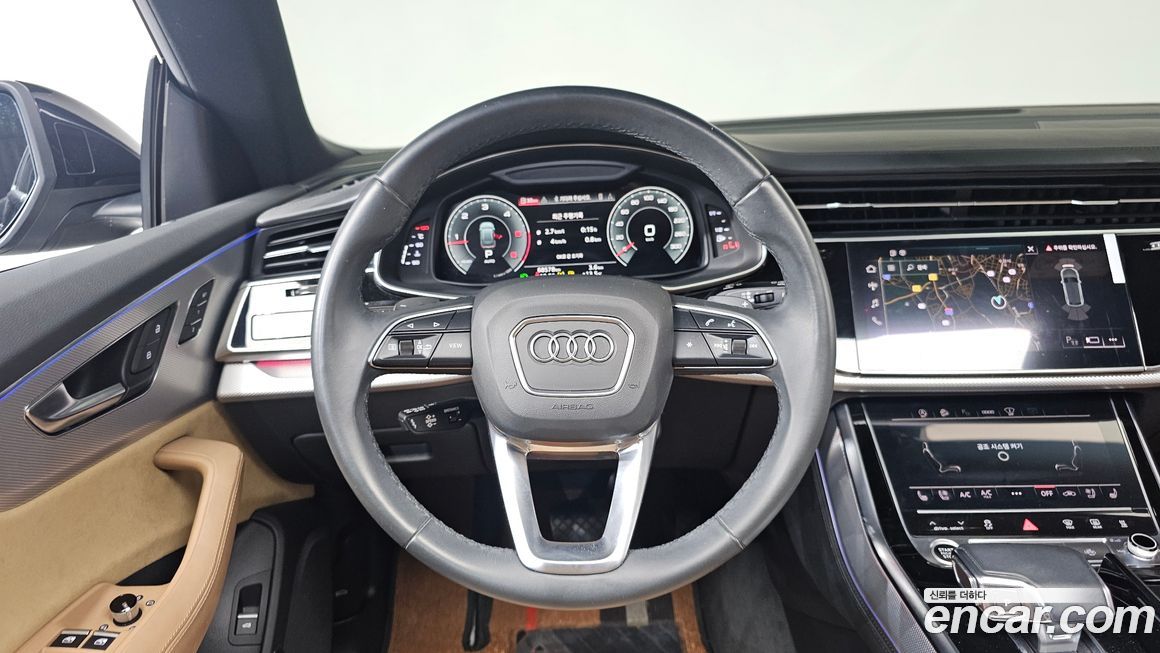 Audi Q8 2021