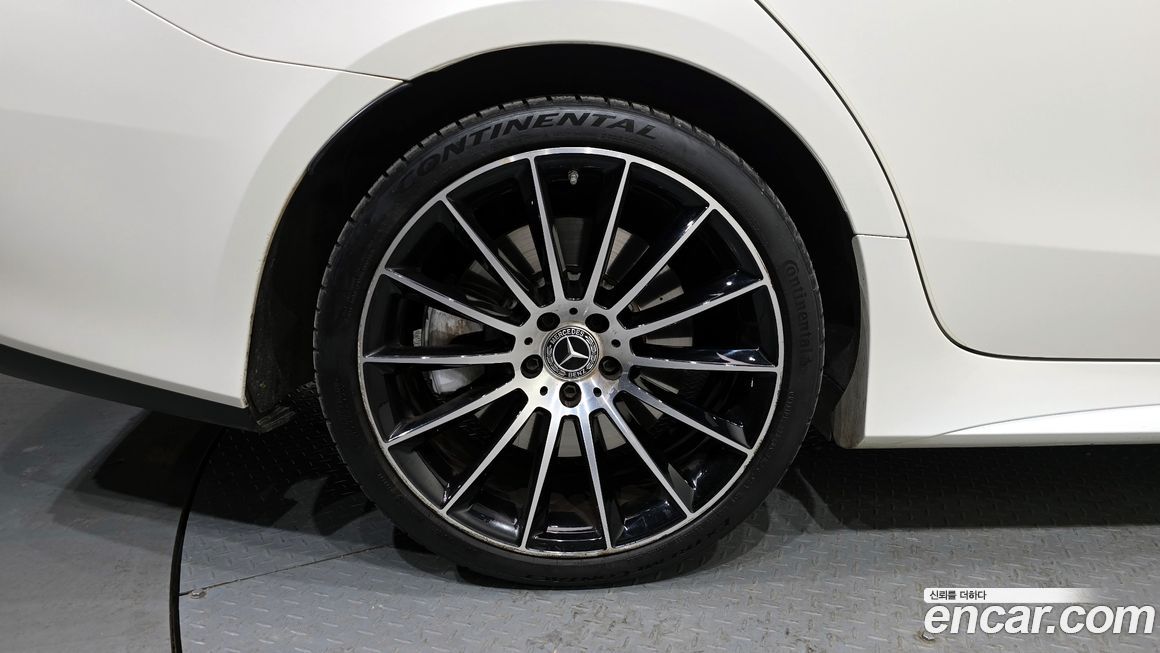 Mercedes-Benz CLS-Class 2021