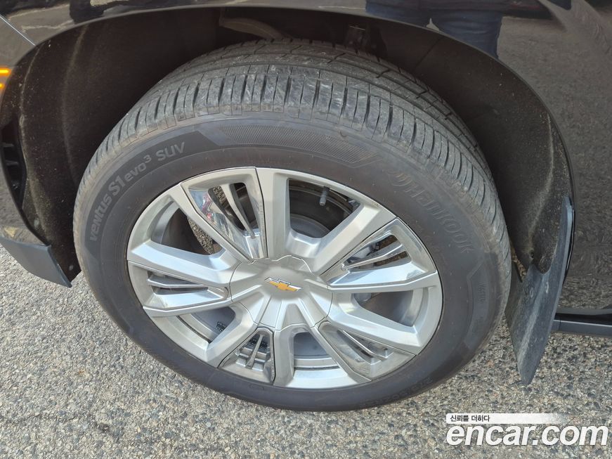 Chevrolet Surburban 2021