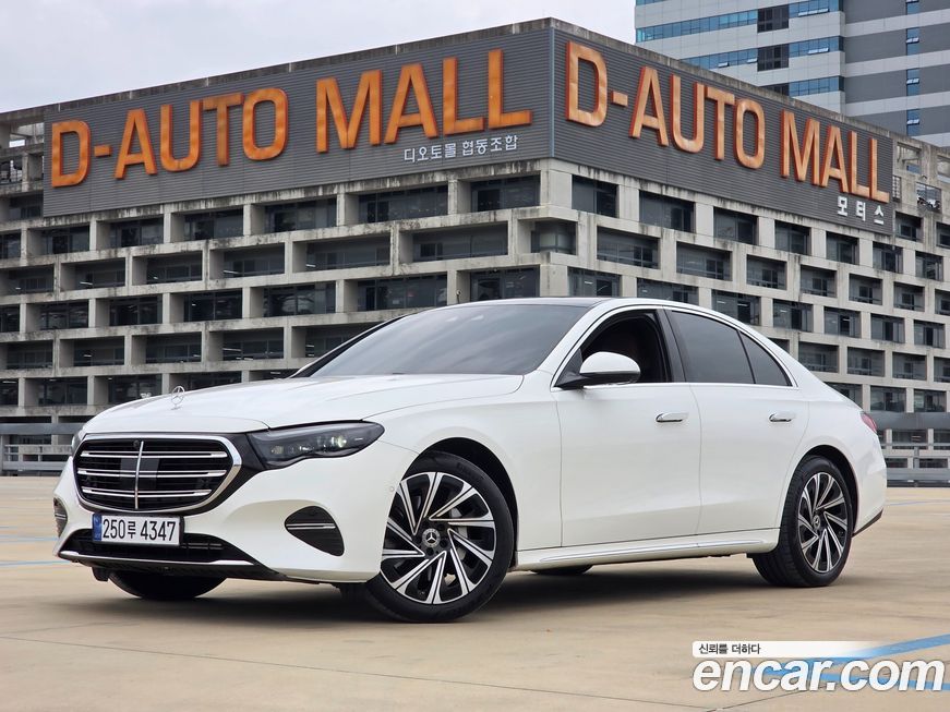 Mercedes-Benz E-Class 2024