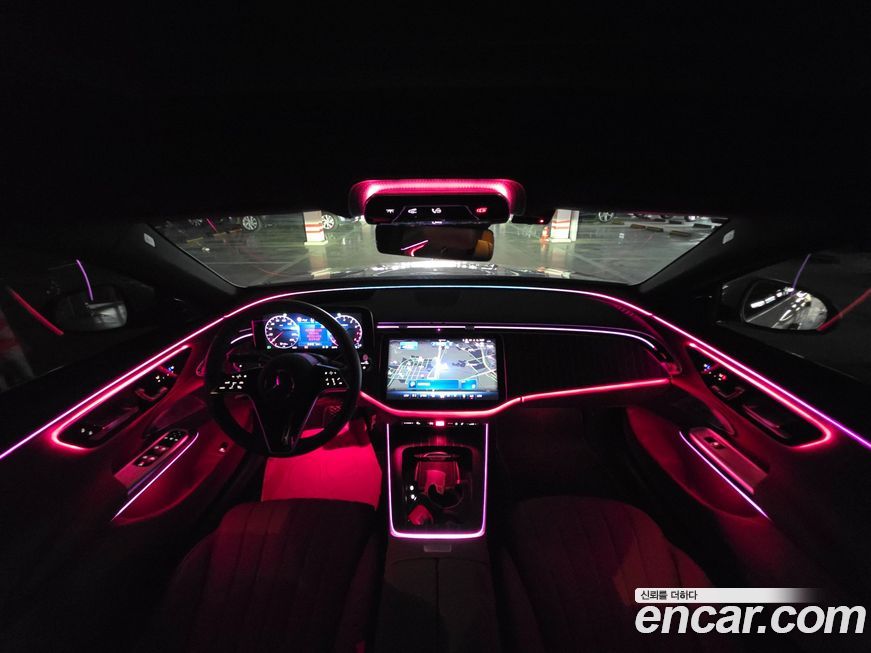 Mercedes-Benz E-Class 2024