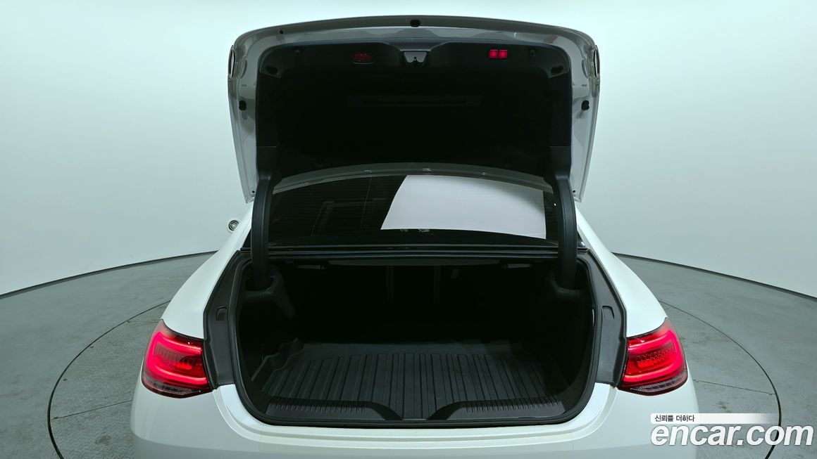 Mercedes-Benz CLS-Class 2021