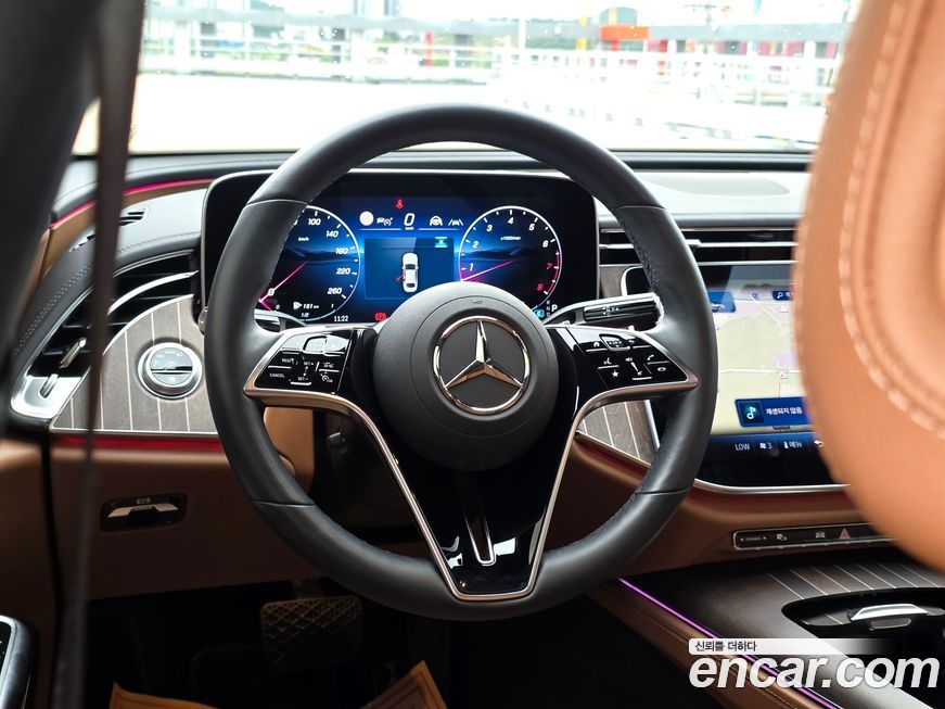 Mercedes-Benz E-Class 2024