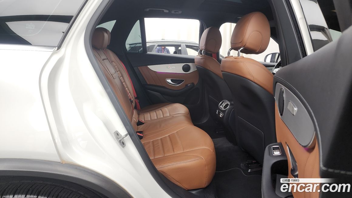 Mercedes-Benz GLC-Class 2022