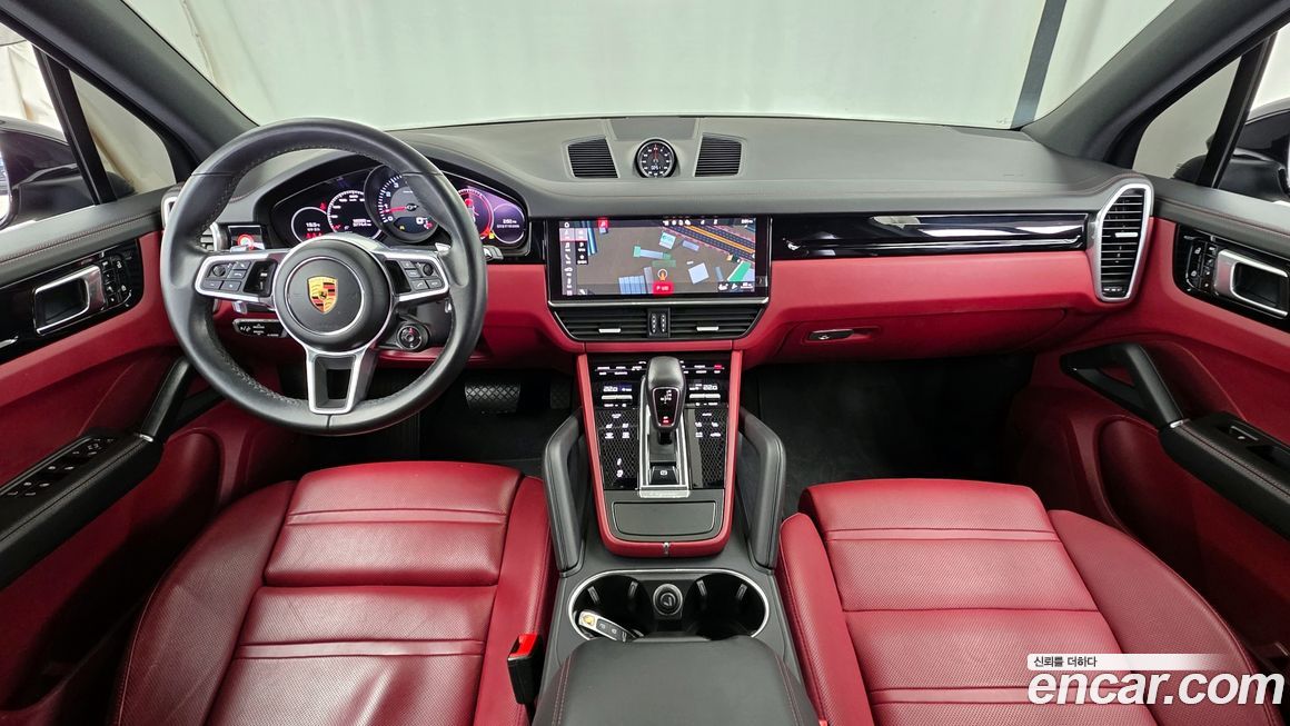 Porsche Cayenne 2021