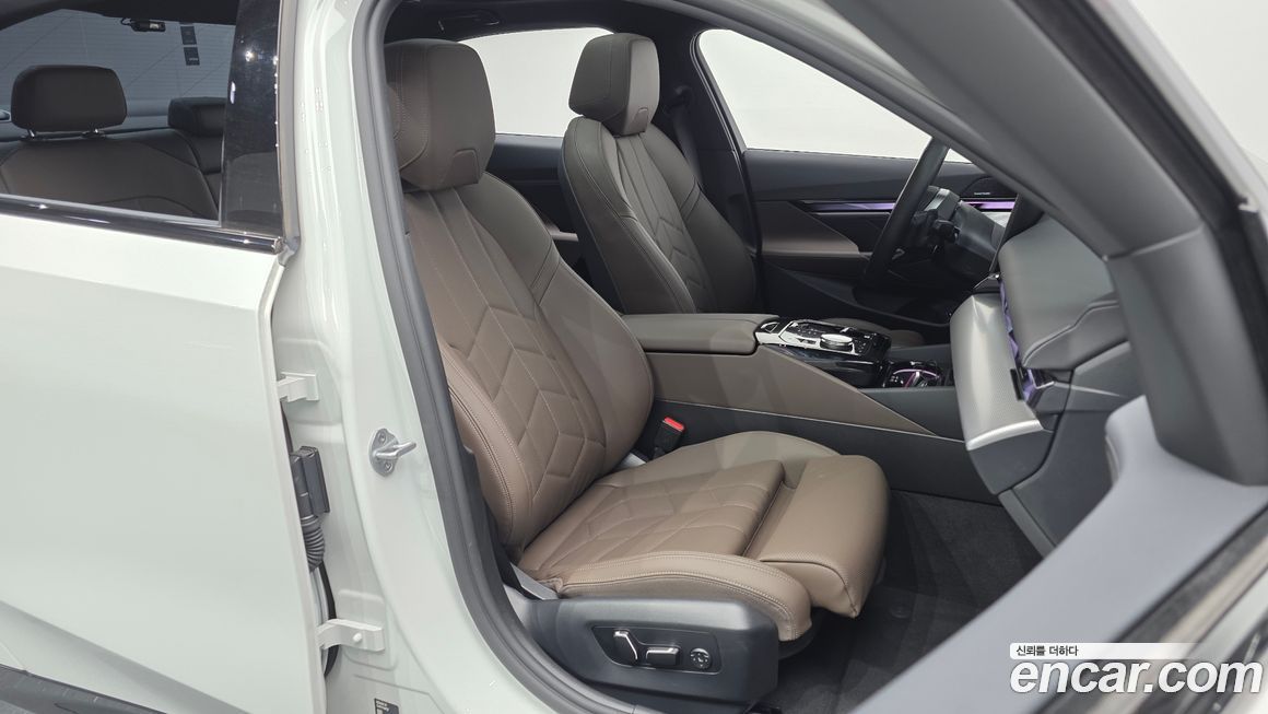 BMW 5-Series 2025