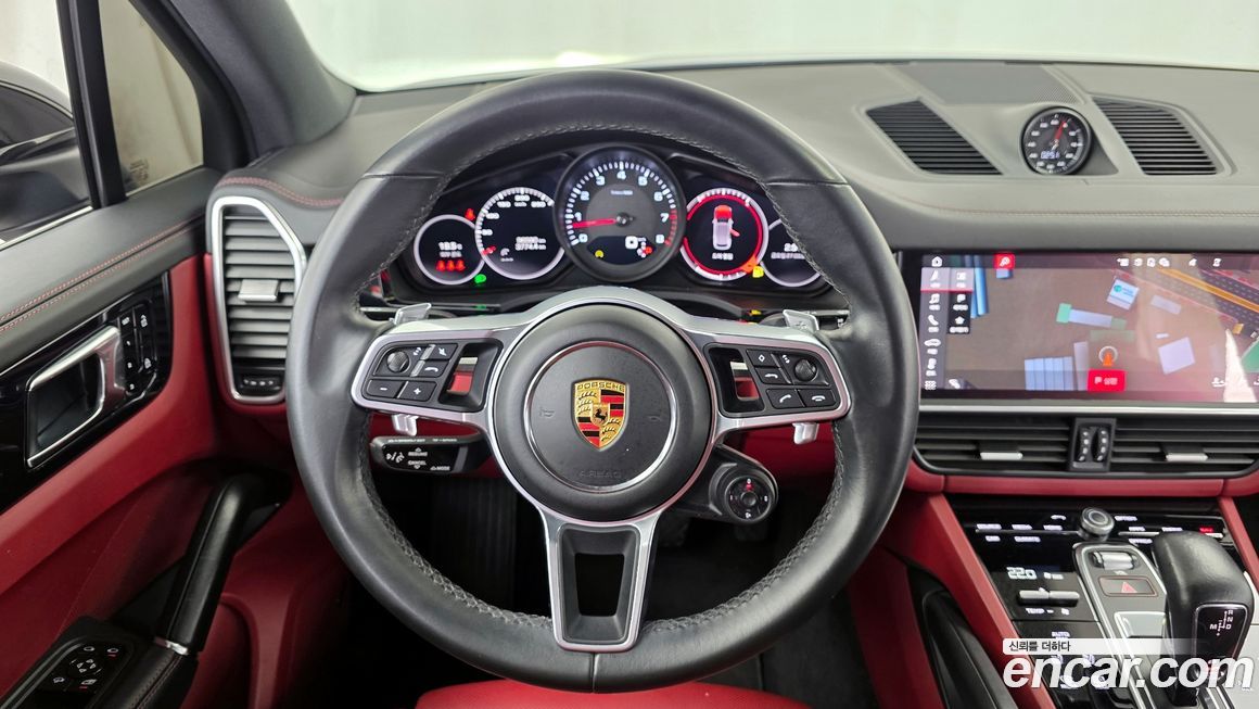 Porsche Cayenne 2021