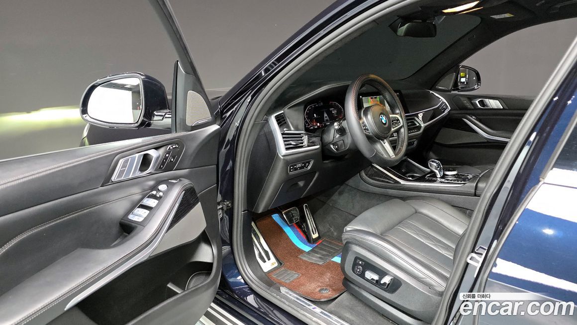 BMW X7 2021