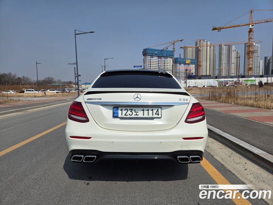 Mercedes-Benz E-Class 2019