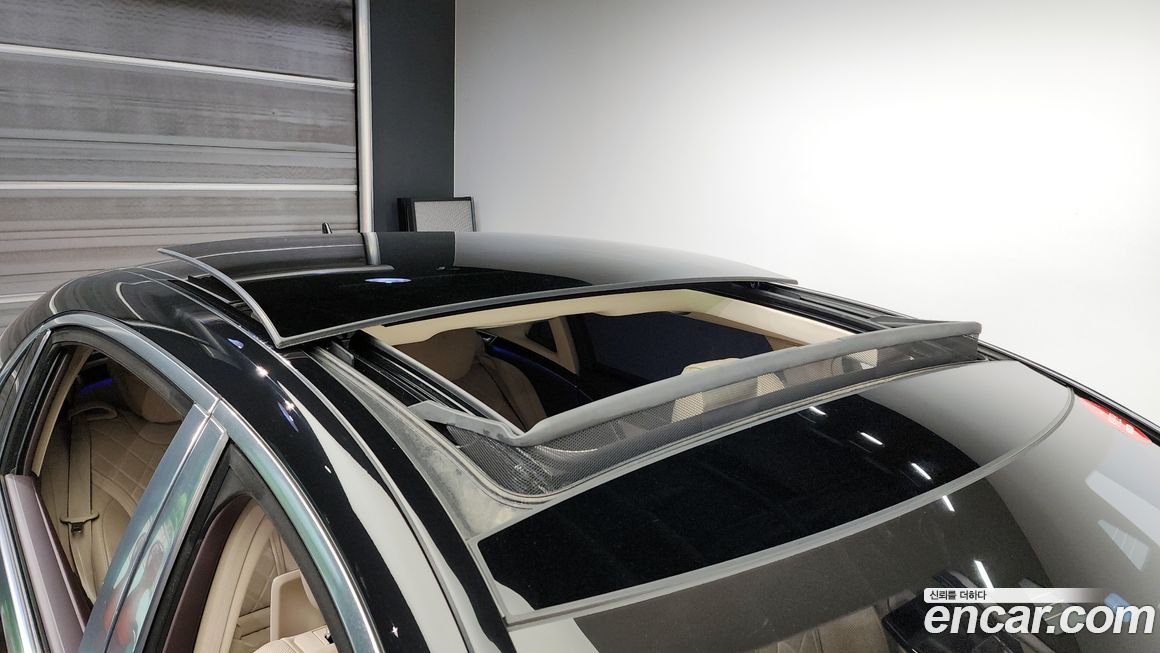 Mercedes-Benz S-Class 2020