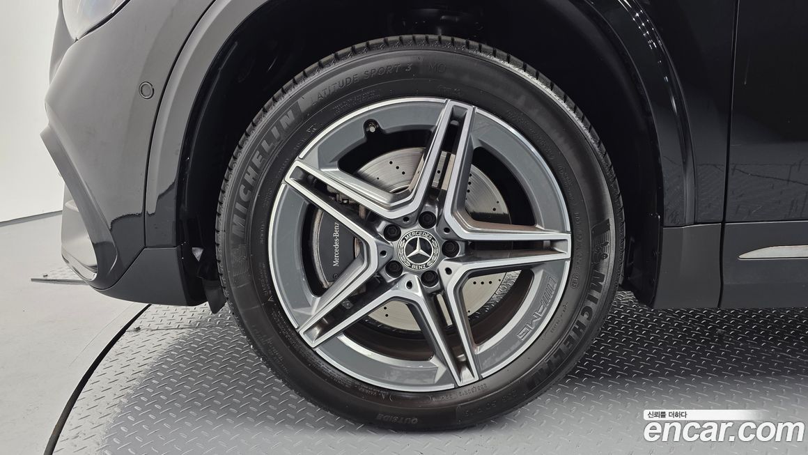 Mercedes-Benz GLA-Class 2024